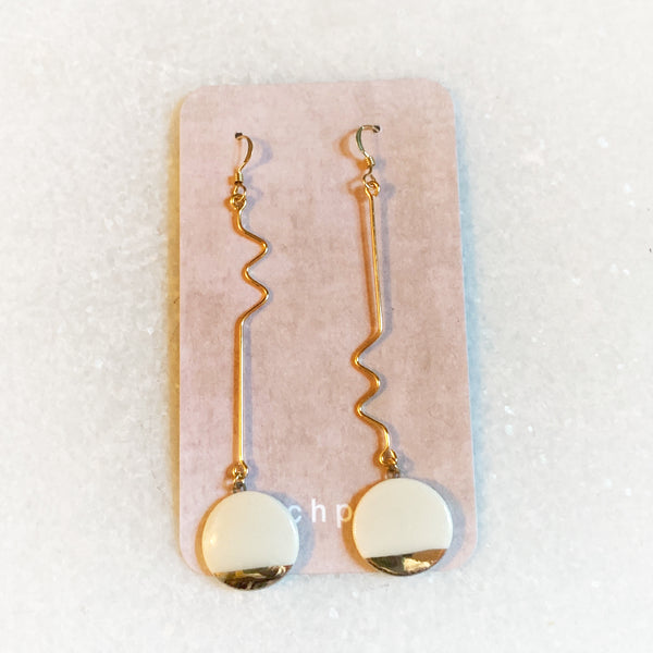 Earrings - Long Squiggle - White Circle (Gold)