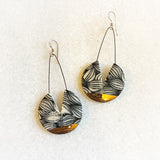 Circle Earring with Cutout - Black Wave + Gold