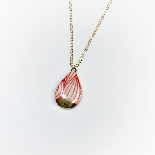 Small Teardrop Necklace - Red Wave (Gold)