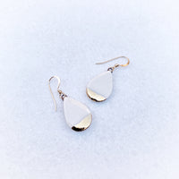 Small Teardrop Earrings - White (gold)