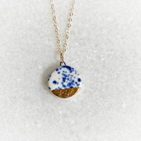 Small Circle Necklace - Blue Speckle (Gold)