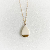 Small Teardrop Necklace - White (Gold)